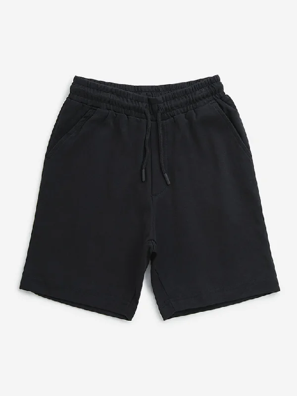 Y&F Kids Black Solid Mid-Rise Cotton Shorts