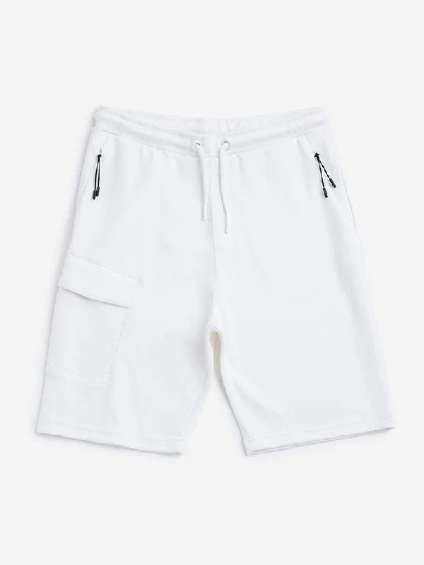 Y&F Kids Off-White Shorts